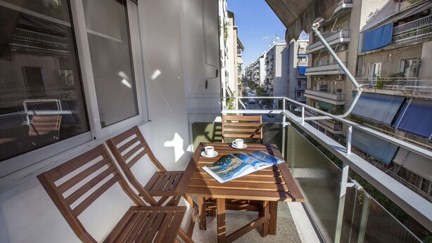 Unclassified image, 1 of 29, button - Modern Apartment close to Acropolis Museum by GHH (Athens)