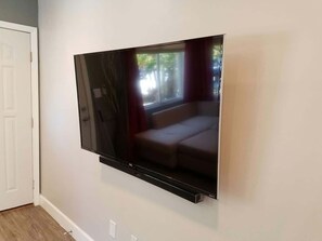 TV - The Hideaway Summary: (San Diego)