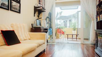 TV, video library