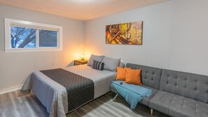 Desk, iron/ironing board, free WiFi, bed sheets