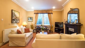 公寓, 3 间卧室 | 客厅 | 电视、DVD 播放器