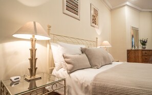 Apartment, 3 Bedrooms | 3 bedrooms, iron/ironing board, free WiFi, bed sheets