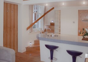 Studio, 1 King Bed | In-room dining - The Studio at Lynedoch Place lane (Drumsheugh Gardens, Edinburgh)
