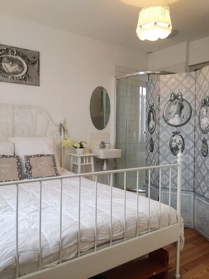 2 Schlafzimmer, Bügeleisen/Bügelbrett, WLAN, Bettwäsche