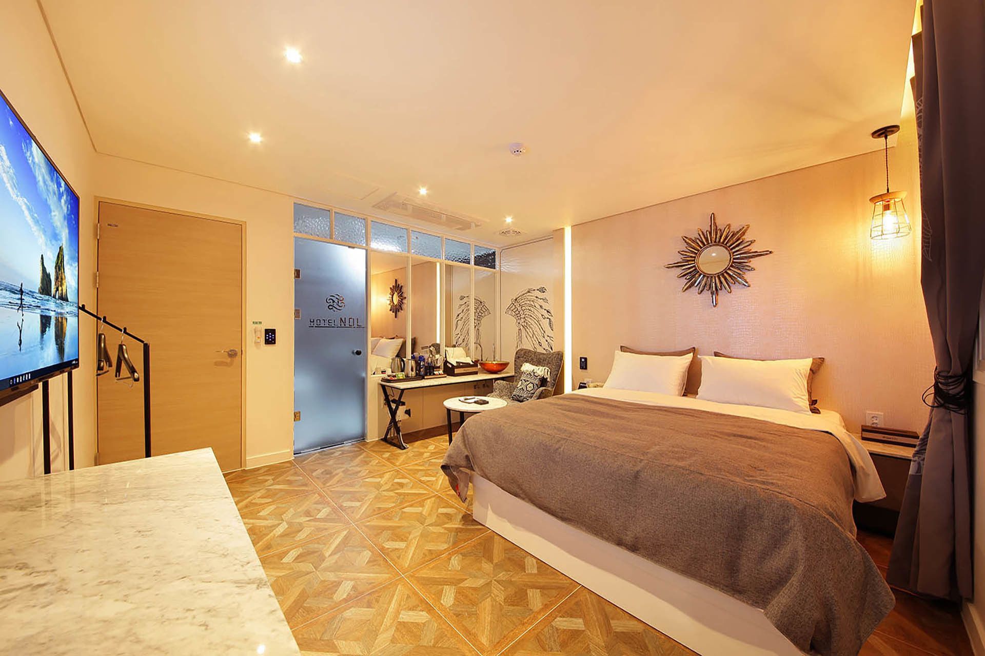 standard double room | 1 bedroom, desk, blackout curtains, soundproofing