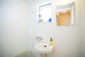 Doppia Basic | Bagno | Combinazione doccia/vasca, vasca da bagno a immersione totale