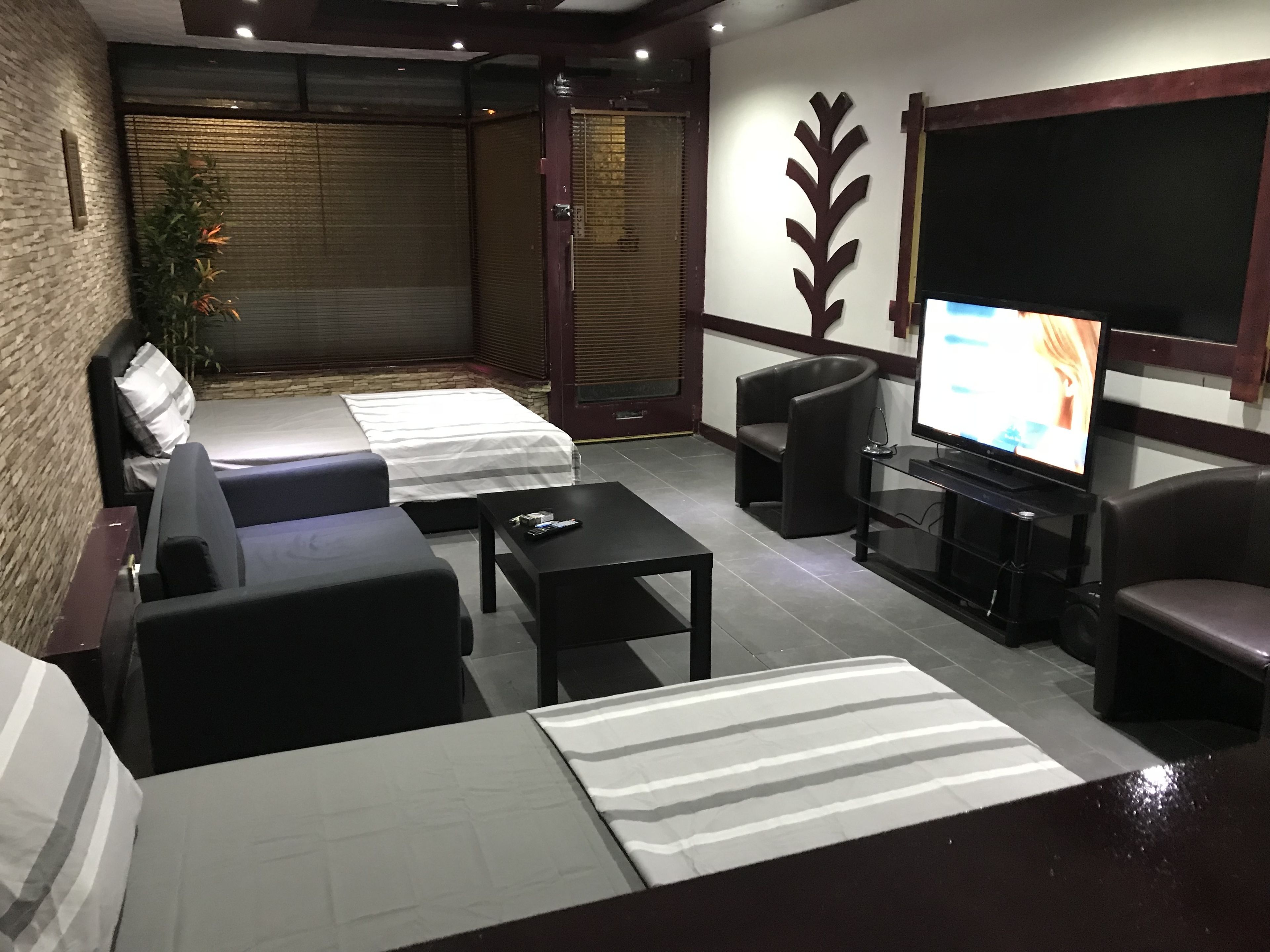 家庭開放式客房, 城市景觀, 地面層 | 書桌、熨斗/熨衣板、免費無線上網