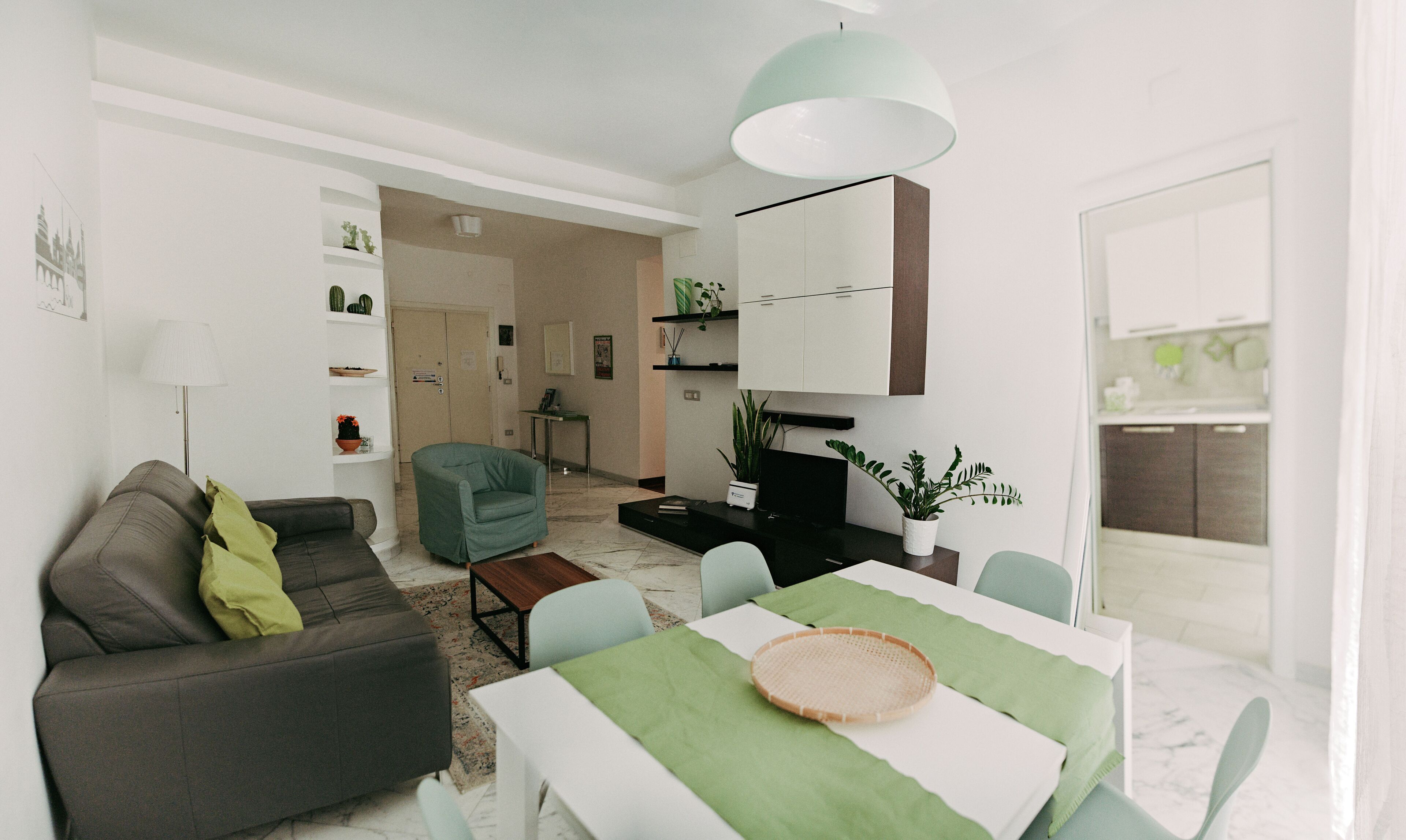 TV, books, music library, stereo