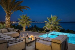 Terrace/patio - Ultraluxury Villa Elyzeum with Heated Pool (Seget Donji)