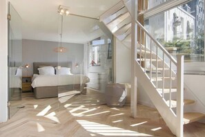 3 chambres, fer et planche à repasser, Wi-Fi, draps fournis