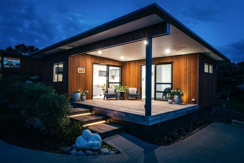 Guest House on Queens