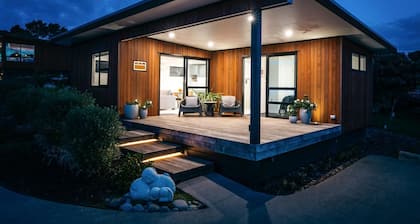 Guest House on Queens