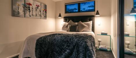 House, 1 Bedroom | 1 bedroom, premium bedding, soundproofing, iron/ironing board