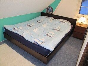 3 bedrooms, travel crib, WiFi, bed sheets - Apartment Wiebke (1) - Family holiday in the fishing village (WLAN incl.) (Mönkebude)