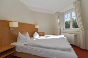2 bedrooms, in-room safe, WiFi, bed sheets