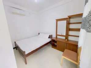 Deluxe Double Room | 2 bedrooms, in-room safe, desk, laptop workspace - Araliya White House (Negombo)