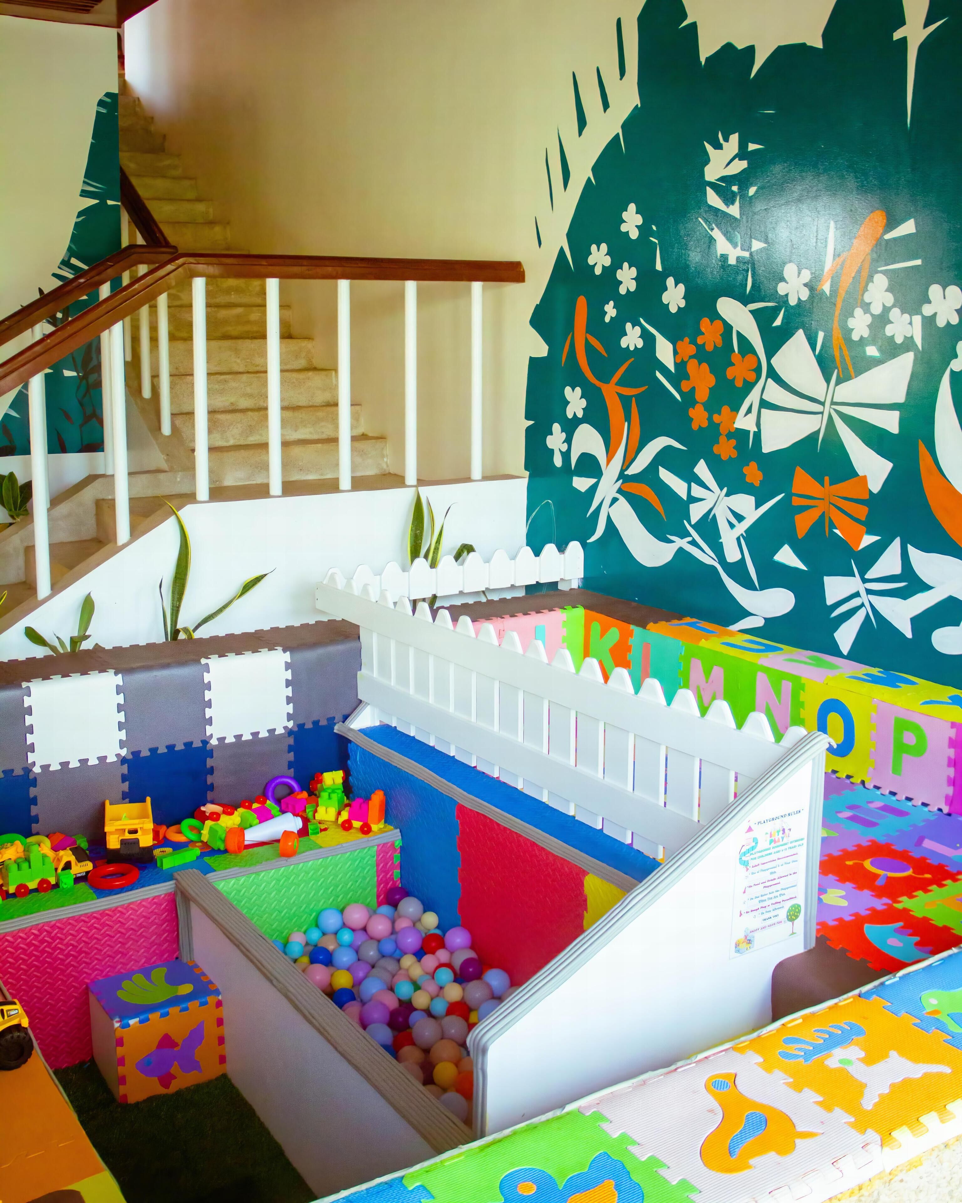 children’s play area – outdoor