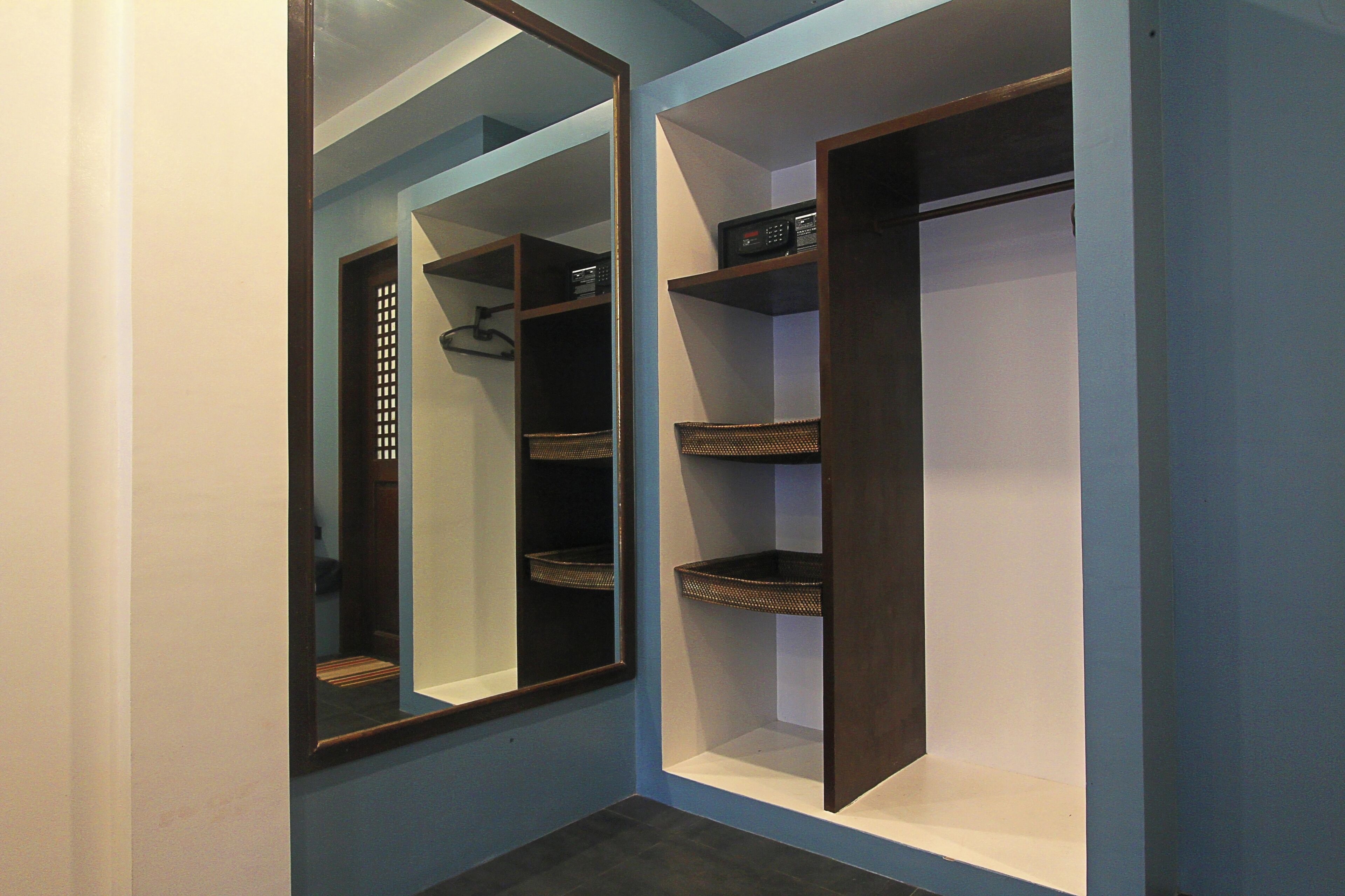 deluxe triple room | 1 bedroom, minibar, in-room safe, laptop workspace