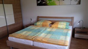 1 bedroom, WiFi, bed sheets