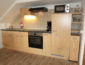 Fridge, microwave, oven
