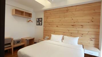 Phòng Suite Executive, 1 giường cỡ king, phù hợp cho người khuyết tật, có phòng tắm riêng | Bộ đồ giường cao cấp, minibar, két bảo mật tại phòng