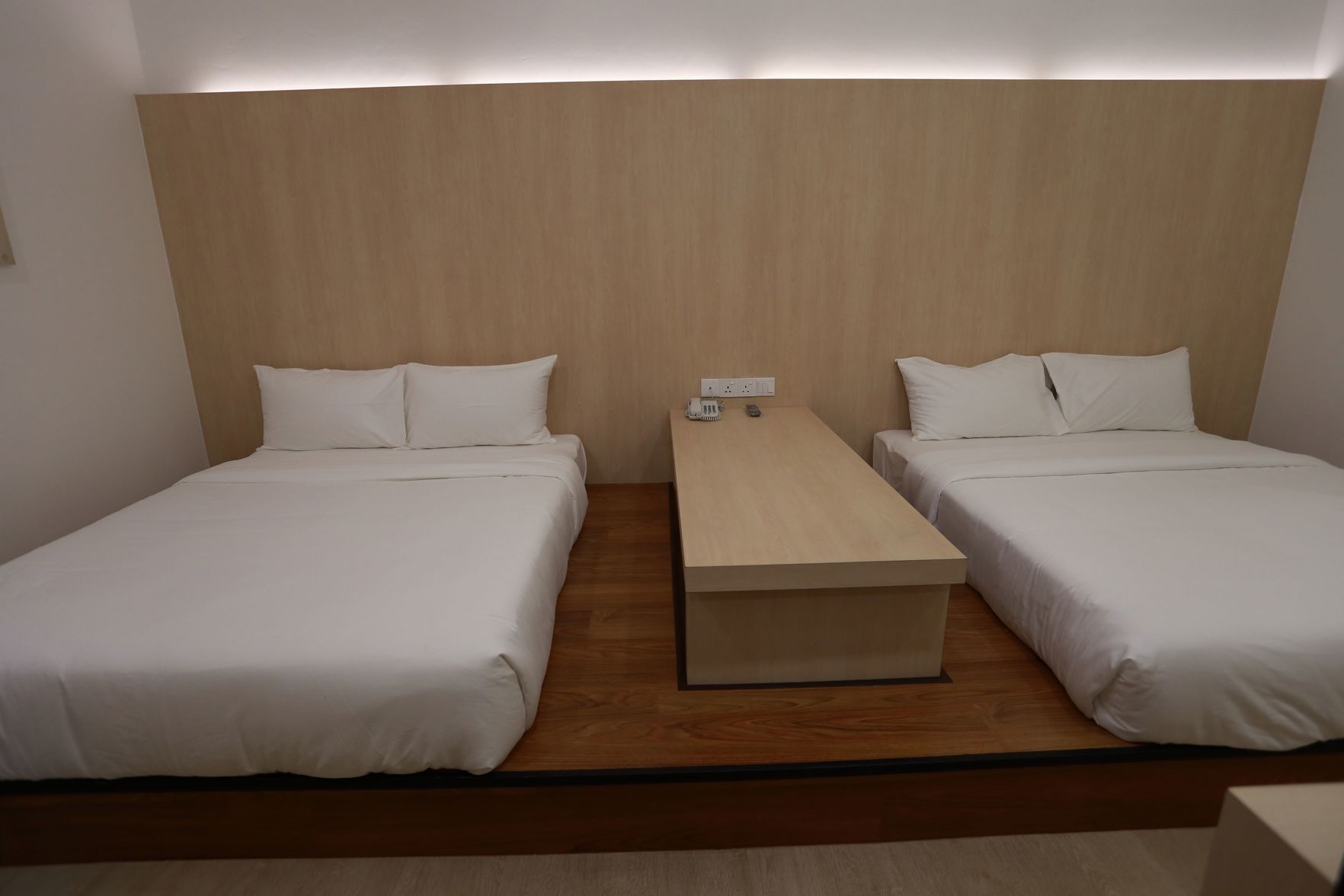 Ropa de cama de alta calidad y minibar 