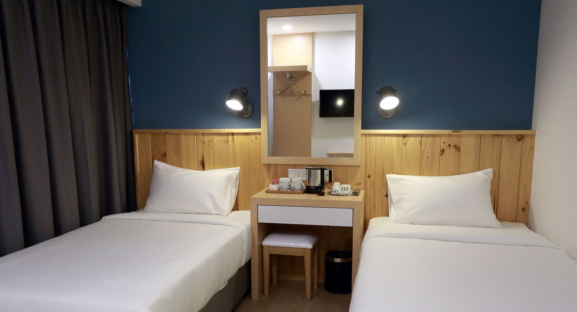 Ropa de cama de alta calidad y minibar 