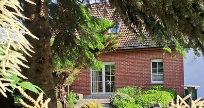 Vacation apartment 1 (upstairs 1st floor) - Ferienwohnungen Lübs with W-Lan
