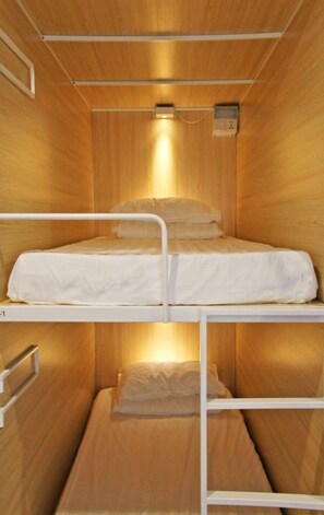 Exclusive Shared Dormitory, Men only | Desk, free WiFi - Hangzhou Onederz Hostel (Hangzhou)