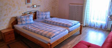 2 Schlafzimmer, Bettwäsche