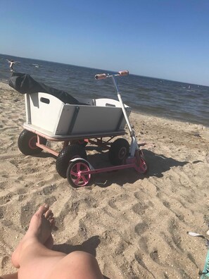 Una spiaggia nelle vicinanze