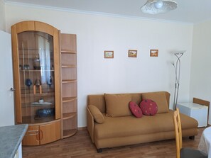 Unclassified image, 5 of 11, button - Vacation apartment 2 (ground floor bottom left) - Ferienwohnungen Lübs with W-Lan (Lübs)