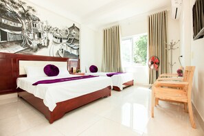 Deluxe Triple Room | Desk, iron/ironing board, free WiFi - Dang Quang Guesthouse (Ha Long)