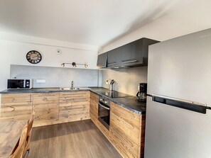 Frigorifero, forno, lavastoviglie, macchina per tè/caffè