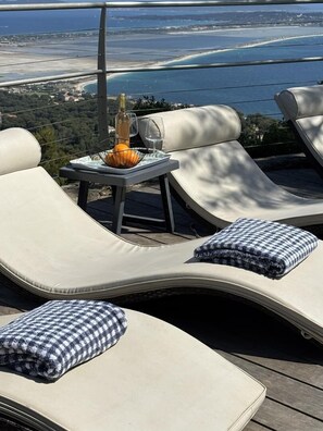 Property grounds - "Calypso House - HYERES (HYERES)