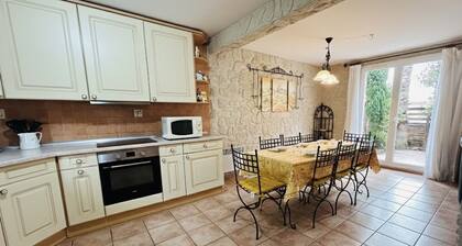 Maison 4 piĂšces avec terrasse, 3 chambres pour 6 pers., prĂšs de Narbonne Plage, parking inclus