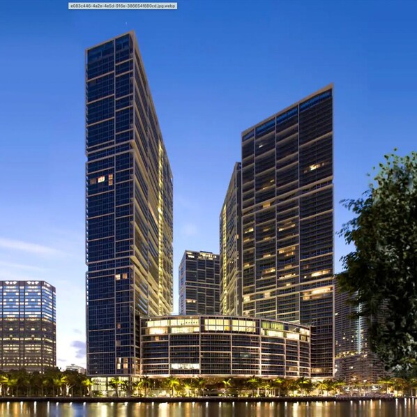 المنشأة من الخارج