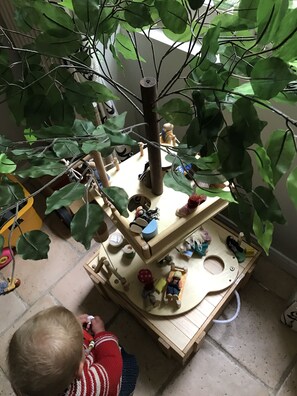 Children’s area - Villa Toscane creations. Estate with swimming pool 20 minutes from Toulouse (Azas)