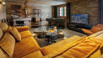 TV, fireplace, DVD player, stereo