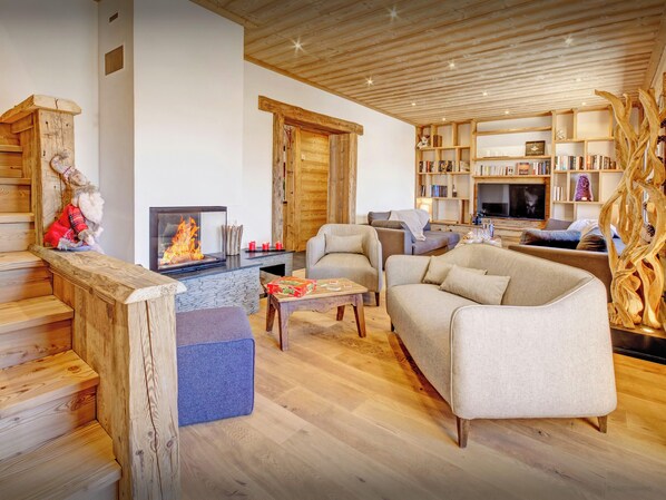 TV, fireplace, DVD player, stereo