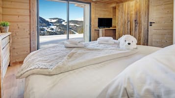 6 slaapkamers, een strijkplank/strijkijzer, wifi, beddengoed