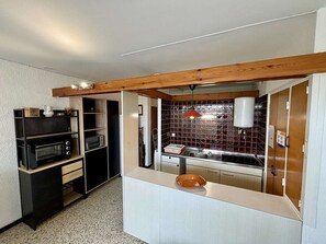 Frigorifero, microonde, forno