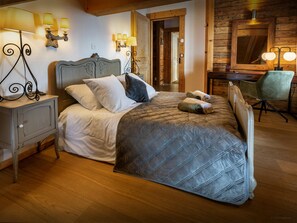 4 Schlafzimmer, Bügeleisen/Bügelbrett, WLAN, Bettwäsche