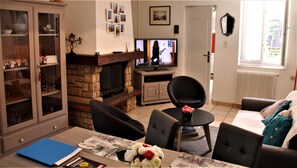 Fernseher, Stereoanlage