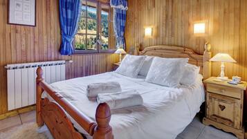 5 Schlafzimmer, Bügeleisen/Bügelbrett, WLAN, Bettwäsche