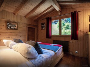 4 Schlafzimmer, Bügeleisen/Bügelbrett, WLAN, Bettwäsche