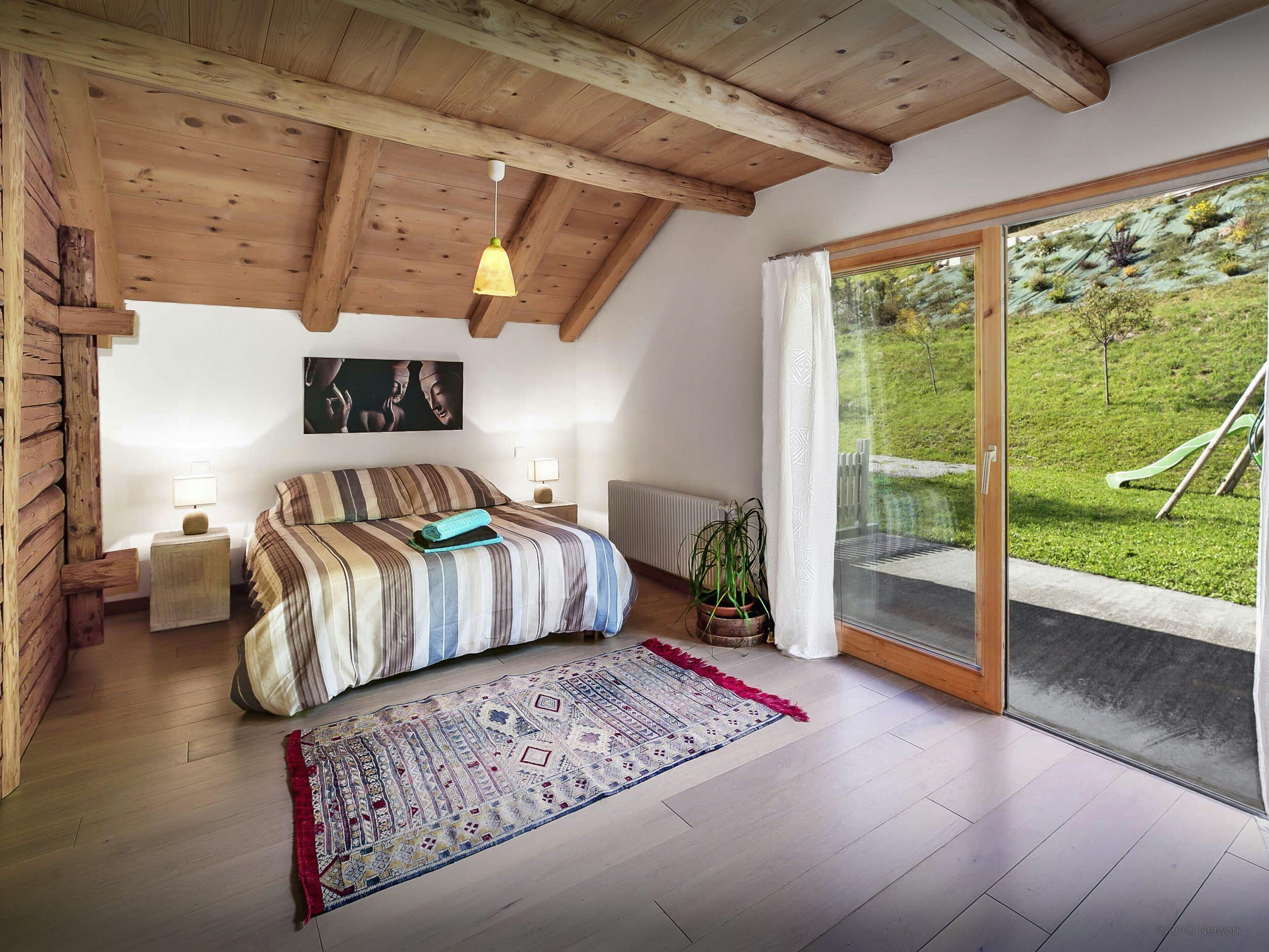 4 chambres, fer et planche à repasser, Wi-Fi, draps fournis