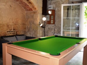 غرفة الألعاب