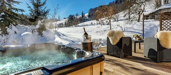 Chalet 4 stjerner, fantastisk utsikt, utendørs jacuzzi, wifi - OVO Network