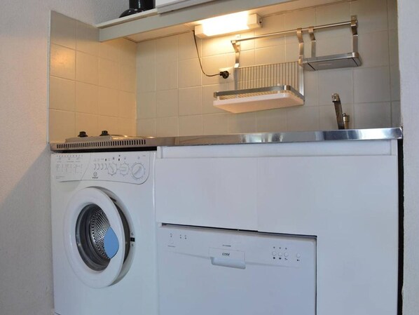 Interior - Beachside Studio with Mezzanine, Pool, Tennis, 800m to Beach - 4 Guests, Pet-Friendly (Fleury-Saint-Pierre-la-Mer)